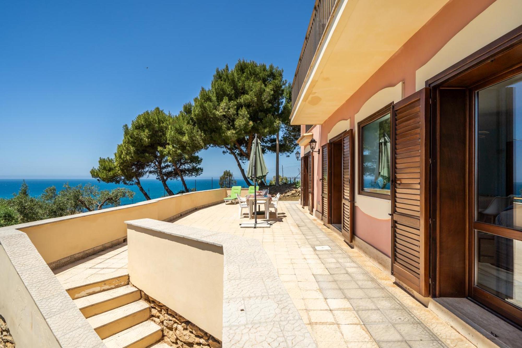 Villa Rosa Sul Mare ชากกา ภายนอก รูปภาพ