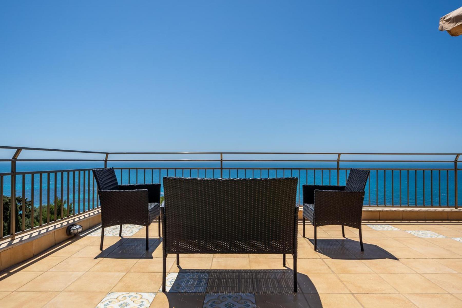 Villa Rosa Sul Mare ชากกา ภายนอก รูปภาพ